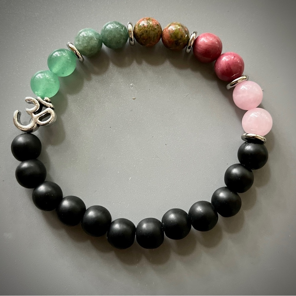 Heart Chakra Handcrafted Meditation Bead Bracelet Set - Picture 2 of 10